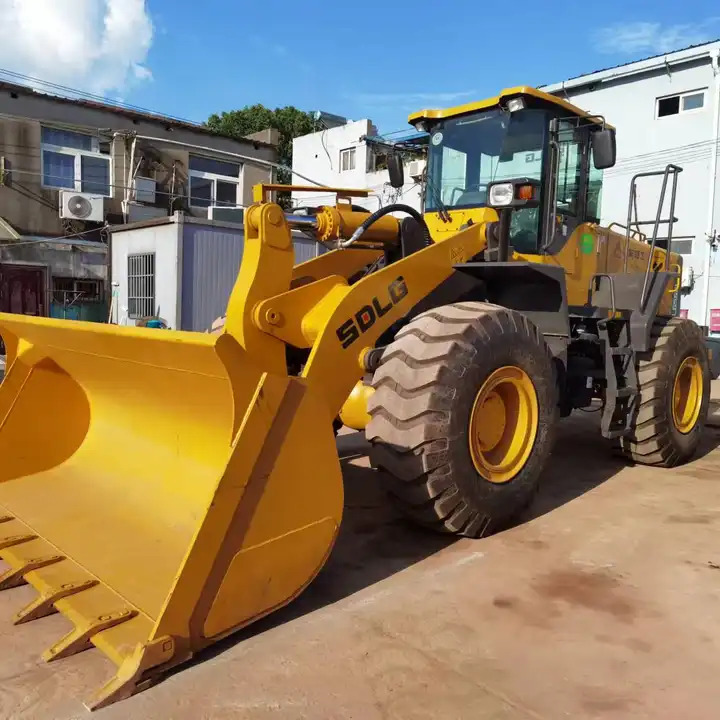 High Quality Good Price Second Hand 5 Ton Wheel Loader SDLg956l SDLg956n Sdlg Front Loader In Shanghai - Gumikerekes homlokrakodó: 2 kép. High Quality Good Price Second Hand 5 Ton Wheel Loader SDLg956l SDLg956n Sdlg Front Loader In Shanghai - Gumikerekes homlokrakodó: 2 kép.