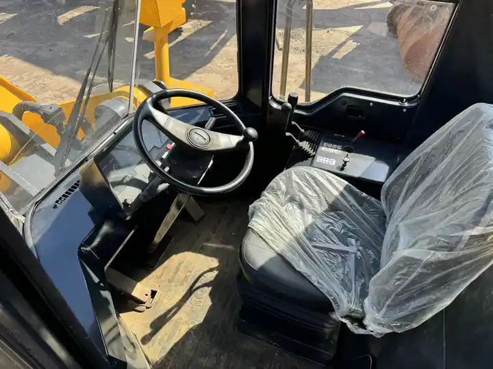 Gumikerekes homlokrakodó High Quality Used 7 Ton Heavy Front Loader Komatsu Wa470 Good Price Japan Made Tire Loader: 6 kép.