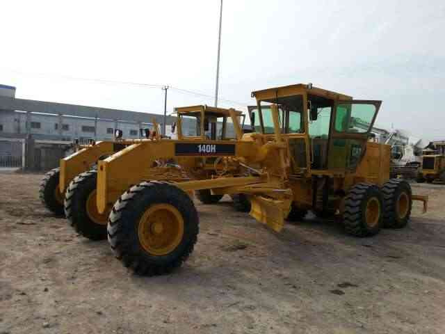 Japan Famous Brand Grader Motor used CAT 140H Used Motor Grader in good condition for sale - Gréder: 4 kép. Japan Famous Brand Grader Motor used CAT 140H Used Motor Grader in good condition for sale - Gréder: 4 kép.