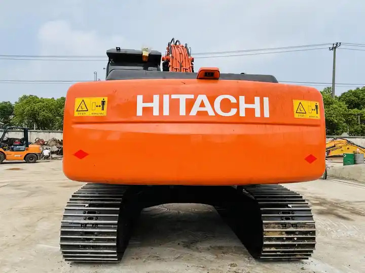 Japan Original 20t Excavator Hitachi Zx200-3g Zx200 Crawler Excavator With 6bg1 Engine In Shanghai - Lánctalpas kotró: 5 kép. Japan Original 20t Excavator Hitachi Zx200-3g Zx200 Crawler Excavator With 6bg1 Engine In Shanghai - Lánctalpas kotró: 5 kép.