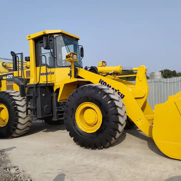 Japan original Used Komatsu WA380 WA 470 payloader komatsu front end loader komatsu wa380-3 WA470-3 loader - Gumikerekes homlokrakodó: 1 kép. Japan original Used Komatsu WA380 WA 470 payloader komatsu front end loader komatsu wa380-3 WA470-3 loader - Gumikerekes homlokrakodó: 1 kép.