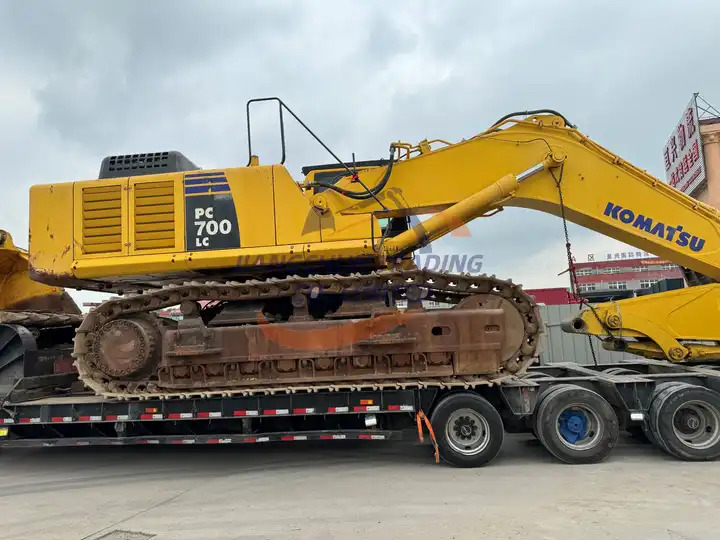 Original Japan Komatsu PC350-8, PC400-7, used Komatsu PC350 excavator, high quality and low price - Kotrógép: 3 kép. Original Japan Komatsu PC350-8, PC400-7, used Komatsu PC350 excavator, high quality and low price - Kotrógép: 3 kép.