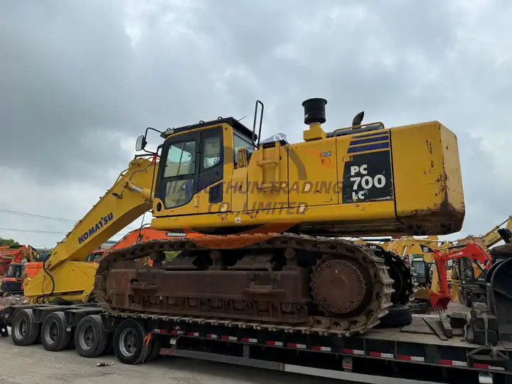 Original Japan Komatsu PC350-8, PC400-7, used Komatsu PC350 excavator, high quality and low price - Kotrógép: 2 kép. Original Japan Komatsu PC350-8, PC400-7, used Komatsu PC350 excavator, high quality and low price - Kotrógép: 2 kép.