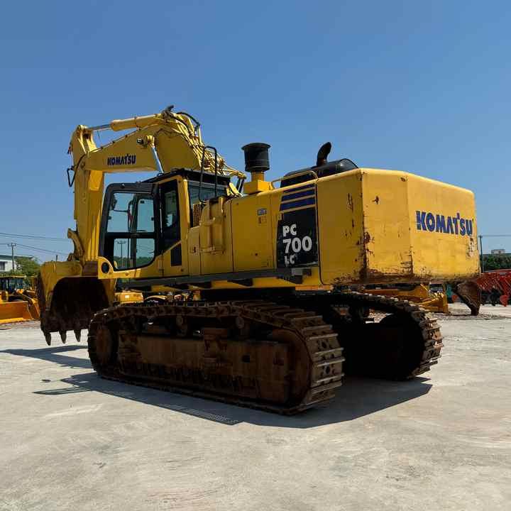 Original Japan Used komatsu Pc700 Mining Excavators PC700LC-8E0 Hevay Duty Mining Excavator - Kotrógép: 1 kép. Original Japan Used komatsu Pc700 Mining Excavators PC700LC-8E0 Hevay Duty Mining Excavator - Kotrógép: 1 kép.