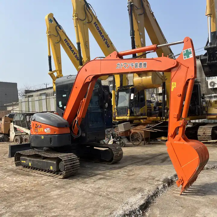 Second Hand excellent original mini excavator hitachi used ZX55 ZX60 ZX70 small used excavator made in Japan for sale - Lánctalpas kotró: 2 kép. Second Hand excellent original mini excavator hitachi used ZX55 ZX60 ZX70 small used excavator made in Japan for sale - Lánctalpas kotró: 2 kép.
