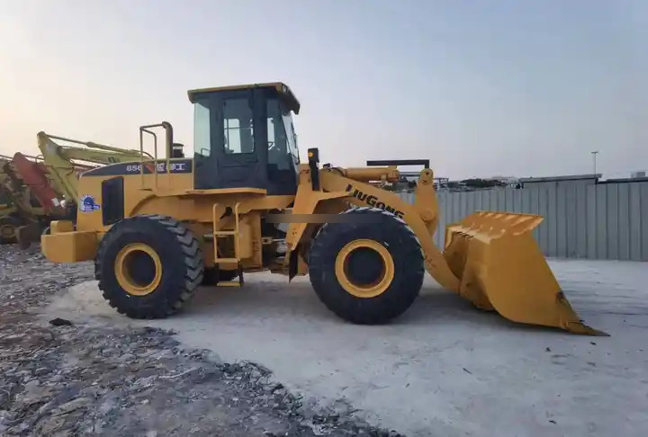 Second hand LiuGong wheel loader LG856 China made Liugong LG856 , hot sale new construction machinery 5 Ton Wheel L - Gumikerekes homlokrakodó: 2 kép. Second hand LiuGong wheel loader LG856 China made Liugong LG856 , hot sale new construction machinery 5 Ton Wheel L - Gumikerekes homlokrakodó: 2 kép.