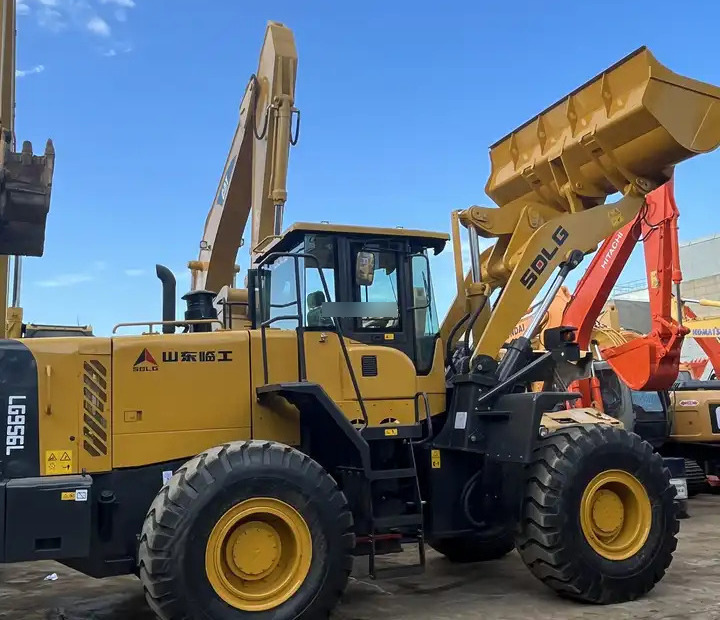 Gumikerekes homlokrakodó Top Recommended Excellent Second hand Wheel Loader SDLG956L 5TON Front Loader Made In China with Good Condition In Stock on Sale: 1 kép.
