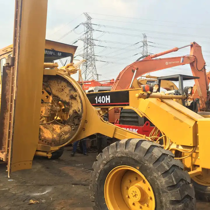 Used Cat 140H motor grader with good condition,USED heavy equipment used motor grader CAT 140H grader - Gréder: 1 kép. Used Cat 140H motor grader with good condition,USED heavy equipment used motor grader CAT 140H grader - Gréder: 1 kép.