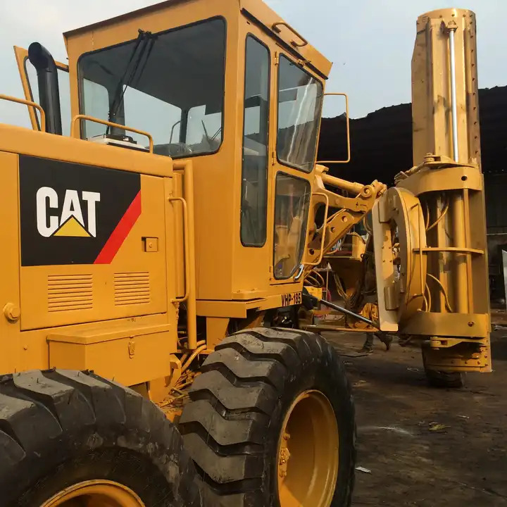Used Cat 140H motor grader with good condition,USED heavy equipment used motor grader CAT 140H grader - Gréder: 2 kép. Used Cat 140H motor grader with good condition,USED heavy equipment used motor grader CAT 140H grader - Gréder: 2 kép.