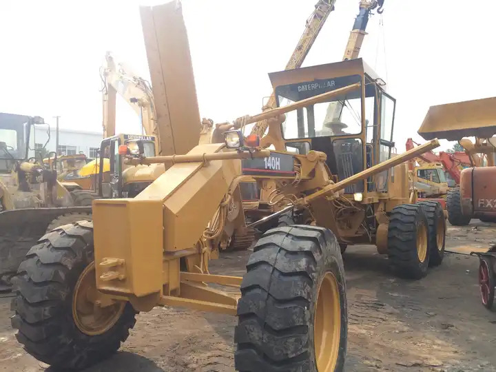 Used Cat 140H motor grader with good condition,USED heavy equipment used motor grader CAT 140H grader - Gréder: 4 kép. Used Cat 140H motor grader with good condition,USED heavy equipment used motor grader CAT 140H grader - Gréder: 4 kép.