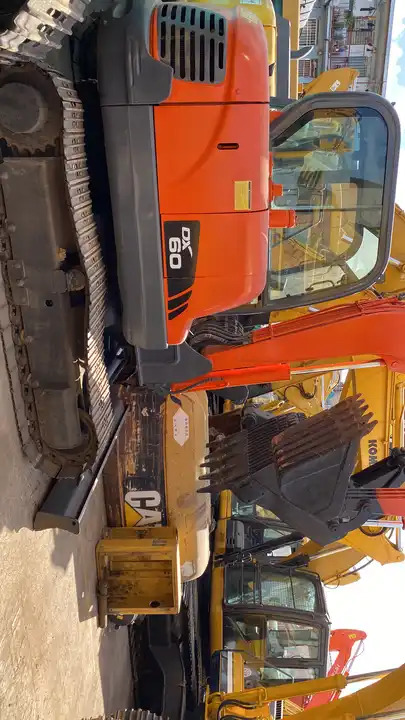 Used Doosan dx60 dh60 dx55 dh55 mini excavator 6 ton - Lánctalpas kotró: 5 kép. Used Doosan dx60 dh60 dx55 dh55 mini excavator 6 ton - Lánctalpas kotró: 5 kép.