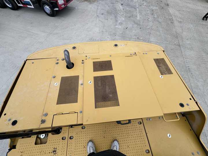 Lánctalpas kotró Used Excavator Caterpillar Cat 320gc 320d2 320 320d2l 320g 320bl Excavator Secondhand Caterpillar 336 336D 325 320gc 320cl: 6 kép.