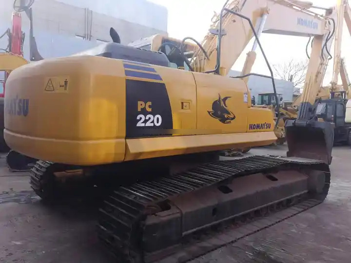 Used Excavators Machine Komatsu Pc220-8 Original 20 Ton Construction Equipments Second Hand Crawler Digger For Sale - Lánctalpas kotró: 5 kép. Used Excavators Machine Komatsu Pc220-8 Original 20 Ton Construction Equipments Second Hand Crawler Digger For Sale - Lánctalpas kotró: 5 kép.