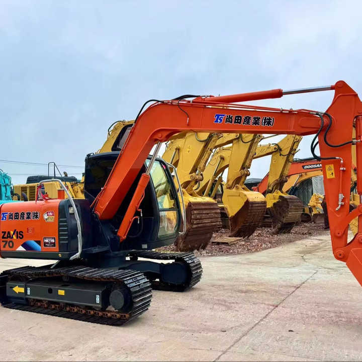 Used Japanese Excavator Hitachi 70 for Sale Hitachi 70 Excavator Hitachi Zx70 - Kotrógép: 1 kép. Used Japanese Excavator Hitachi 70 for Sale Hitachi 70 Excavator Hitachi Zx70 - Kotrógép: 1 kép.