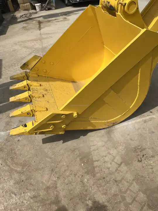 Used KOMATSU PC200-8 digger ,20ton komatsu pc200-8 excavator,komatsu pc200 original japan surplus in good condition - Lánctalpas kotró: 5 kép. Used KOMATSU PC200-8 digger ,20ton komatsu pc200-8 excavator,komatsu pc200 original japan surplus in good condition - Lánctalpas kotró: 5 kép.