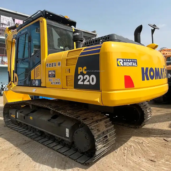 Used KOMATSU PC200-8 digger ,20ton komatsu pc200-8 excavator,komatsu pc200 original japan surplus in good condition - Lánctalpas kotró: 2 kép. Used KOMATSU PC200-8 digger ,20ton komatsu pc200-8 excavator,komatsu pc200 original japan surplus in good condition - Lánctalpas kotró: 2 kép.