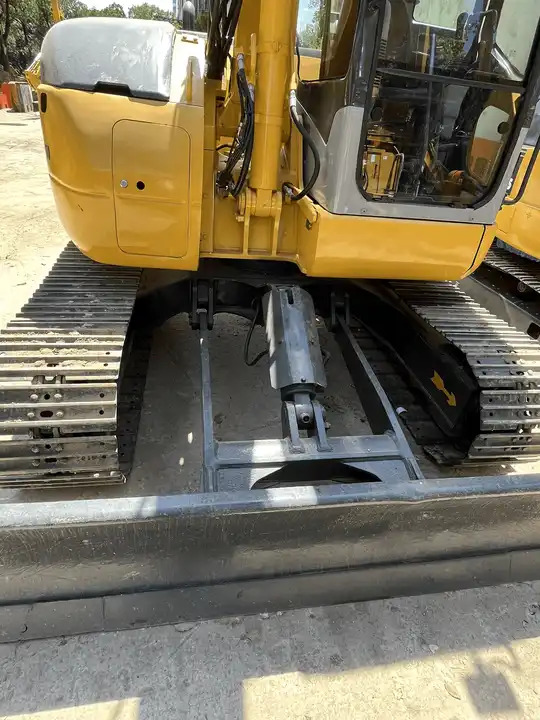 Used Komatsu PC 78 with Good Condition in Shanghai - Kotrógép: 5 kép. Used Komatsu PC 78 with Good Condition in Shanghai - Kotrógép: 5 kép.