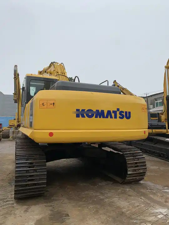 Used Komatsu excavator Pc300-7 in good condition for sale - Lánctalpas kotró: 2 kép. Used Komatsu excavator Pc300-7 in good condition for sale - Lánctalpas kotró: 2 kép.