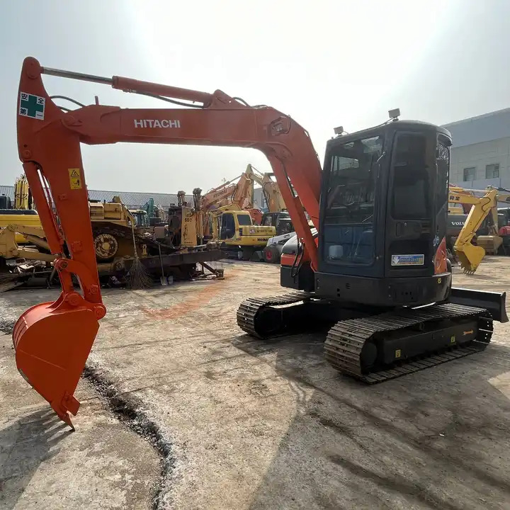 Used Original Hitachi ZX50 Hitachi Used Crawler Excavator Second Hand Mini 5 Ton Digger Construction Machinery - Lánctalpas kotró: 1 kép. Used Original Hitachi ZX50 Hitachi Used Crawler Excavator Second Hand Mini 5 Ton Digger Construction Machinery - Lánctalpas kotró: 1 kép.