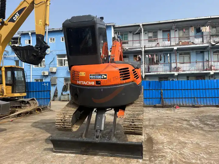 Used Original Hitachi ZX50 Hitachi Used Crawler Excavator Second Hand Mini 5 Ton Digger Construction Machinery - Lánctalpas kotró: 5 kép. Used Original Hitachi ZX50 Hitachi Used Crawler Excavator Second Hand Mini 5 Ton Digger Construction Machinery - Lánctalpas kotró: 5 kép.