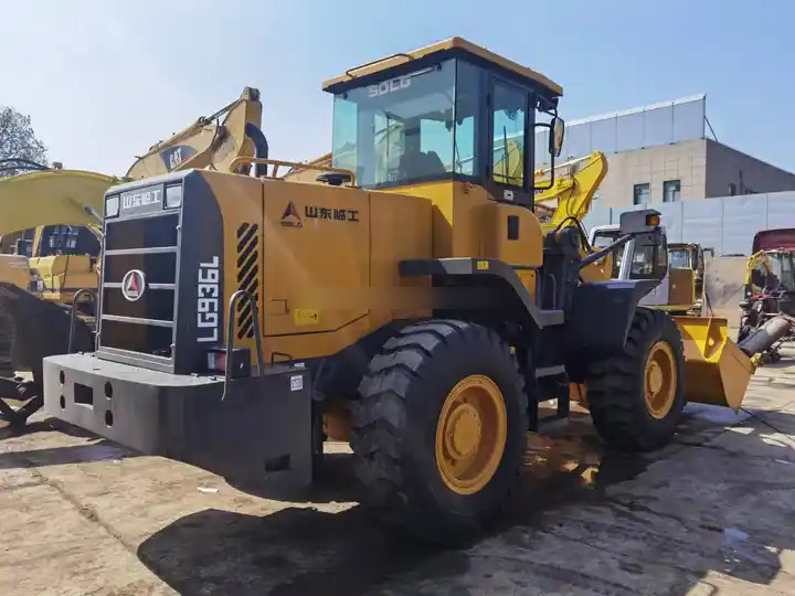Used Wheel Loader SDLG936L 3TON Front Loader Made In China In Good Condition Loader In Stock For Sale - Gumikerekes homlokrakodó: 3 kép. Used Wheel Loader SDLG936L 3TON Front Loader Made In China In Good Condition Loader In Stock For Sale - Gumikerekes homlokrakodó: 3 kép.