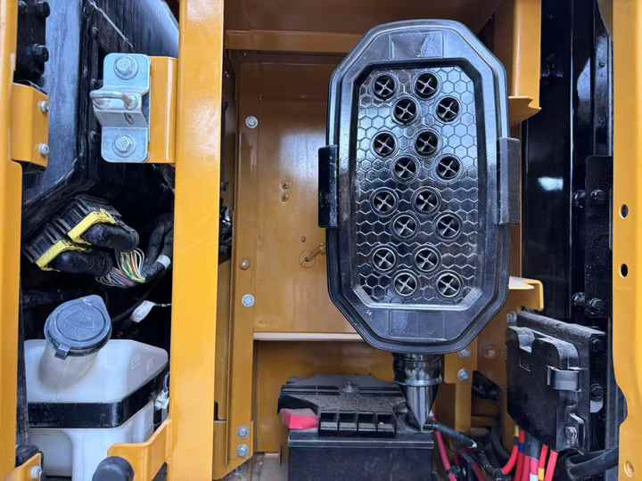 Used cat 320gc New Caterpillar Cat 320gc 320gx Excavator Latest Model Caterpillar 320gc 20 Ton Excavator Used Cat320gc - Kotrógép: 3 kép. Used cat 320gc New Caterpillar Cat 320gc 320gx Excavator Latest Model Caterpillar 320gc 20 Ton Excavator Used Cat320gc - Kotrógép: 3 kép.