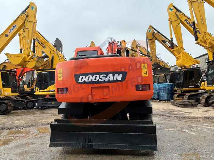 Used excavator doosan dh150 excavators machinery doosan dx60 dx80 dx75 dx225 Good Condition Low price - Lánctalpas kotró: 5 kép. Used excavator doosan dh150 excavators machinery doosan dx60 dx80 dx75 dx225 Good Condition Low price - Lánctalpas kotró: 5 kép.