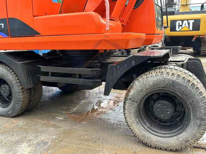 Used excavator doosan dh150 excavators machinery doosan dx60 dx80 dx75 dx225 Good Condition Low price - Lánctalpas kotró: 2 kép. Used excavator doosan dh150 excavators machinery doosan dx60 dx80 dx75 dx225 Good Condition Low price - Lánctalpas kotró: 2 kép.