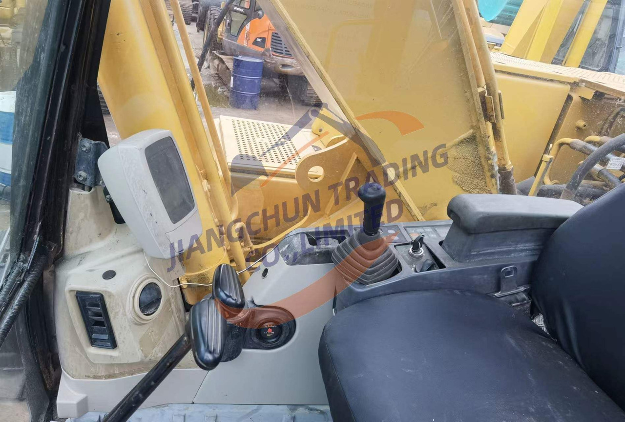 Construction machinery Cat USED EXCAVATOR USED 320C 320CL 320B 320D 320BL 320DL Hydraulic Crawel excavator hot sale - Lánctalpas kotró: 5 kép. Construction machinery Cat USED EXCAVATOR USED 320C 320CL 320B 320D 320BL 320DL Hydraulic Crawel excavator hot sale - Lánctalpas kotró: 5 kép.