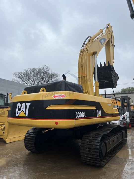 New price for Used Caterpillar crawler excavator CAT 330BL in good condition and good price for sale - Lánctalpas kotró: 5 kép. New price for Used Caterpillar crawler excavator CAT 330BL in good condition and good price for sale - Lánctalpas kotró: 5 kép.