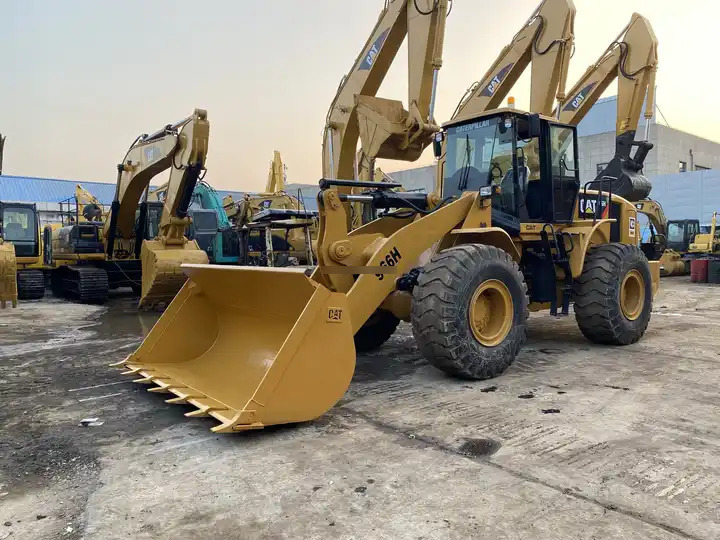 Second hand construction machinery used cat wheel loader used CAT 966H second hand wheel loader - Gumikerekes homlokrakodó: 4 kép. Second hand construction machinery used cat wheel loader used CAT 966H second hand wheel loader - Gumikerekes homlokrakodó: 4 kép.