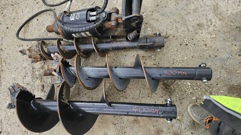 Hydraulic Auger - Adapterek - Fúrógép: 1 kép. Hydraulic Auger - Adapterek - Fúrógép: 1 kép.