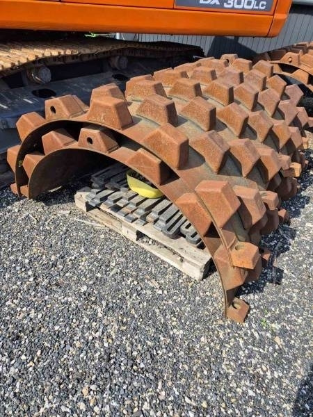 Road roller shell - Alkatrész - Úthenger: 4 kép. Road roller shell - Alkatrész - Úthenger: 4 kép.