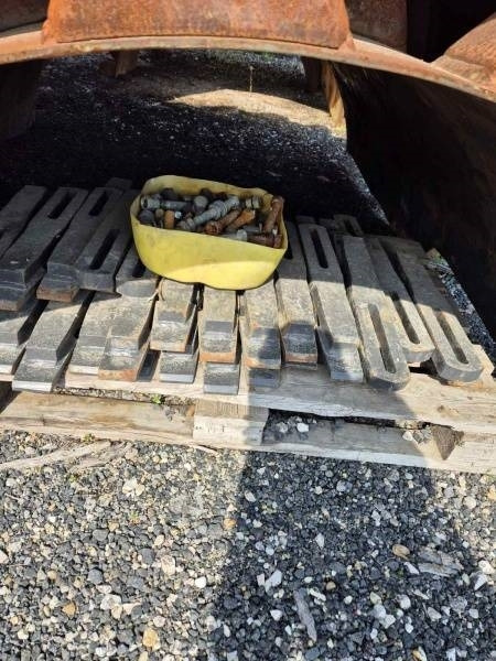 Road roller shell - Alkatrész - Úthenger: 3 kép. Road roller shell - Alkatrész - Úthenger: 3 kép.