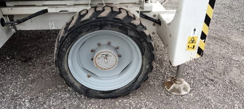 Genie GS4390 - 15,11m, diesel, 4x4  lízing Genie GS4390 - 15,11m, diesel, 4x4: 13 kép.