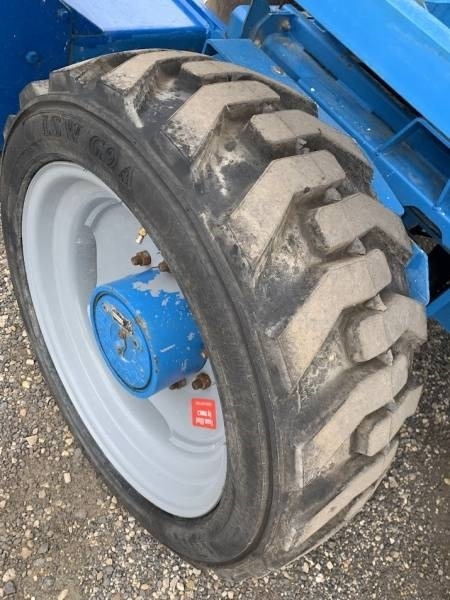 Ollós emelő Genie GS5390 - 18m - 4x4 - Diesel: 11 kép.