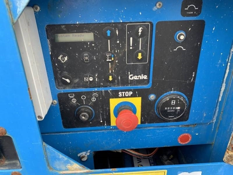 Ollós emelő Genie GS5390 - 18m - 4x4 - Diesel: 15 kép.