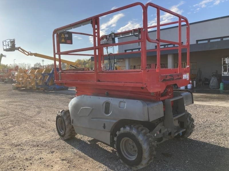 Haulotte Compact 10 RTE - 4x4, 10m, electric - *NEW BATTERY - Ollós emelő: 1 kép. Haulotte Compact 10 RTE - 4x4, 10m, electric - *NEW BATTERY - Ollós emelő: 1 kép.