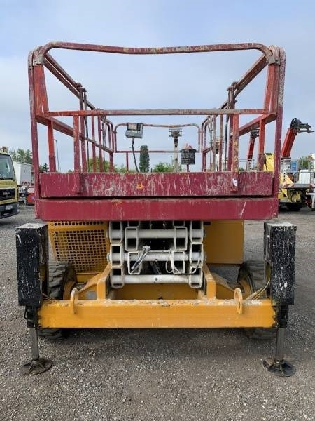 Haulotte H12SX - 12m, 4x4, diesel - Ollós emelő: 3 kép. Haulotte H12SX - 12m, 4x4, diesel - Ollós emelő: 3 kép.