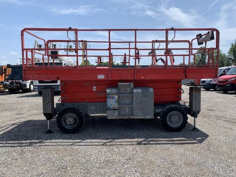 Haulotte H15SXL - 15m, 4x4, diesel - Ollós emelő: 4 kép. Haulotte H15SXL - 15m, 4x4, diesel - Ollós emelő: 4 kép.