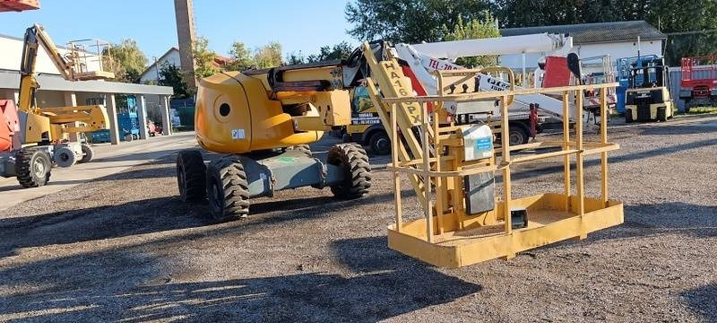 Haulotte HA16SPX - 16m, 4x4, diesel - Személyemelő: 1 kép. Haulotte HA16SPX - 16m, 4x4, diesel - Személyemelő: 1 kép.