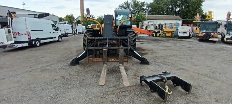 Haulotte HTL4014 - 14,1m, 4T, 4x4x4 - Teleszkópos rakodó: 4 kép. Haulotte HTL4014 - 14,1m, 4T, 4x4x4 - Teleszkópos rakodó: 4 kép.