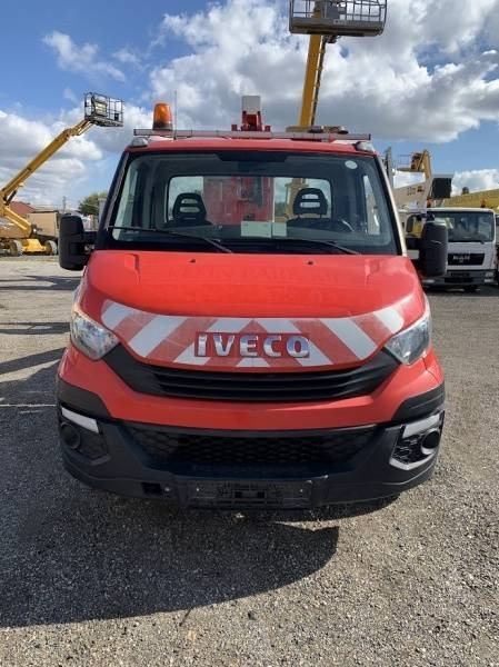 Iveco Daily GSR E169TR - 16,05 m - 200 kg - Emelőkosaras teherautó: 3 kép. Iveco Daily GSR E169TR - 16,05 m - 200 kg - Emelőkosaras teherautó: 3 kép.