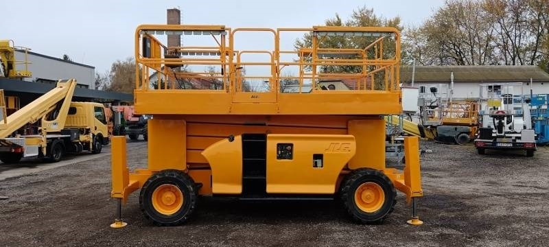 JLG 4394RT - 15m, 4x4, diesel - Ollós emelő: 4 kép. JLG 4394RT - 15m, 4x4, diesel - Ollós emelő: 4 kép.