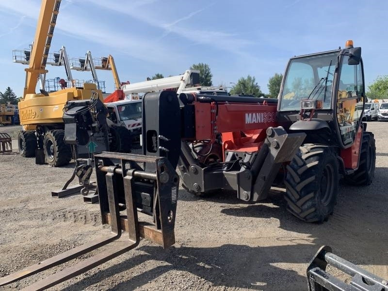 Manitou MVT1332 SL - 13m - 3,2t - 4x4x4 - Teleszkópos rakodó: 3 kép. Manitou MVT1332 SL - 13m - 3,2t - 4x4x4 - Teleszkópos rakodó: 3 kép.