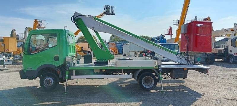 Nissan Cabstar Multitel 160 ALU DS - 16m - Emelőkosaras teherautó: 5 kép. Nissan Cabstar Multitel 160 ALU DS - 16m - Emelőkosaras teherautó: 5 kép.
