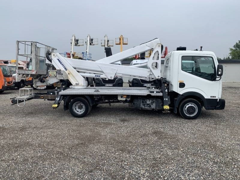 Nissan Cabstar Multitel HX195 - 19,5m - Emelőkosaras teherautó: 4 kép. Nissan Cabstar Multitel HX195 - 19,5m - Emelőkosaras teherautó: 4 kép.
