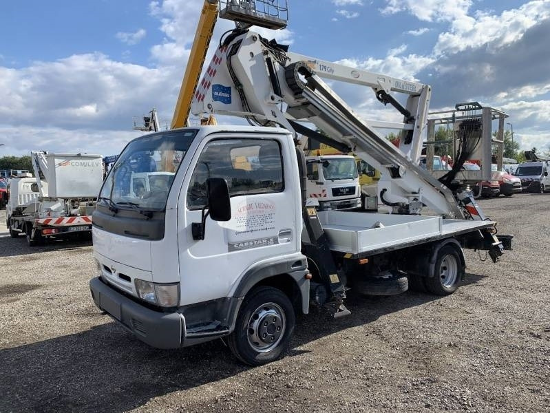 Nissan Cabstar Oil&Steel Snake 179 City - 17,5m, 200 kg - Emelőkosaras teherautó: 2 kép. Nissan Cabstar Oil&Steel Snake 179 City - 17,5m, 200 kg - Emelőkosaras teherautó: 2 kép.