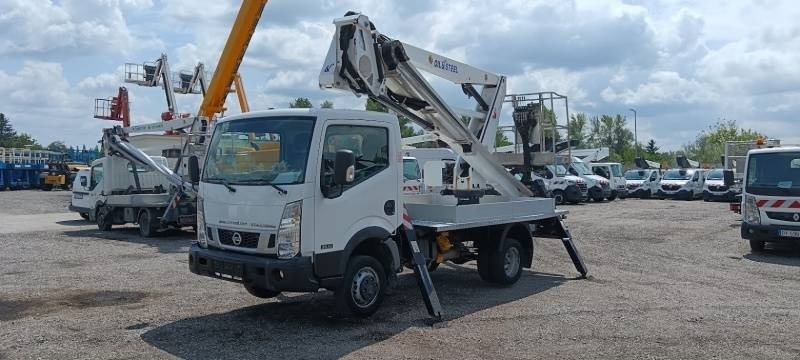 Nissan Cabstar Oil&Steel Snake 189 - 18 m, 225 kg - Emelőkosaras teherautó: 2 kép. Nissan Cabstar Oil&Steel Snake 189 - 18 m, 225 kg - Emelőkosaras teherautó: 2 kép.
