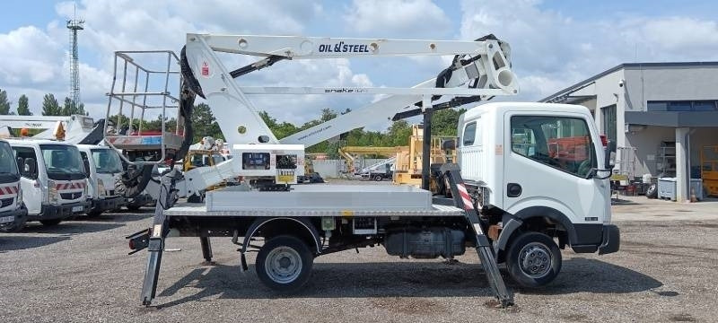 Nissan Cabstar Oil&Steel Snake 189 - 18 m, 225 kg - Emelőkosaras teherautó: 4 kép. Nissan Cabstar Oil&Steel Snake 189 - 18 m, 225 kg - Emelőkosaras teherautó: 4 kép.